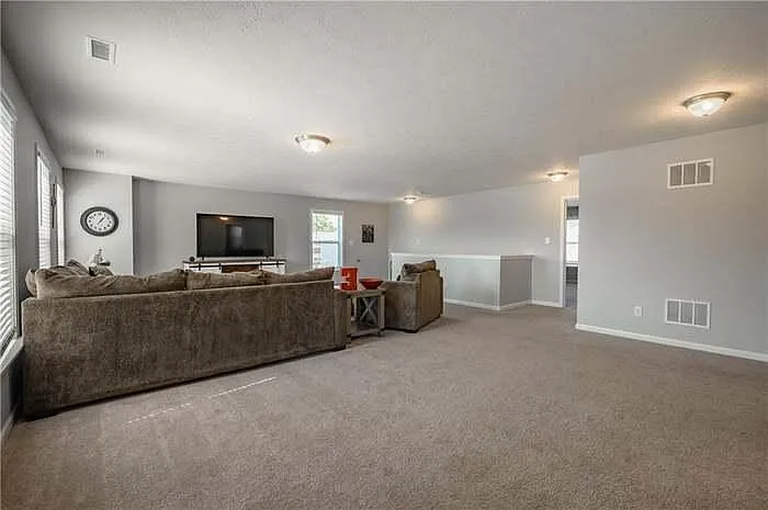 2096 Amur Ct — Photo 19
