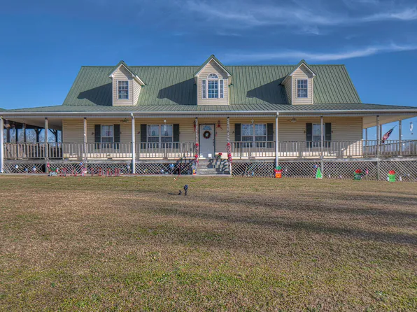 80 Ivey Rd, Trenton, GA 30752