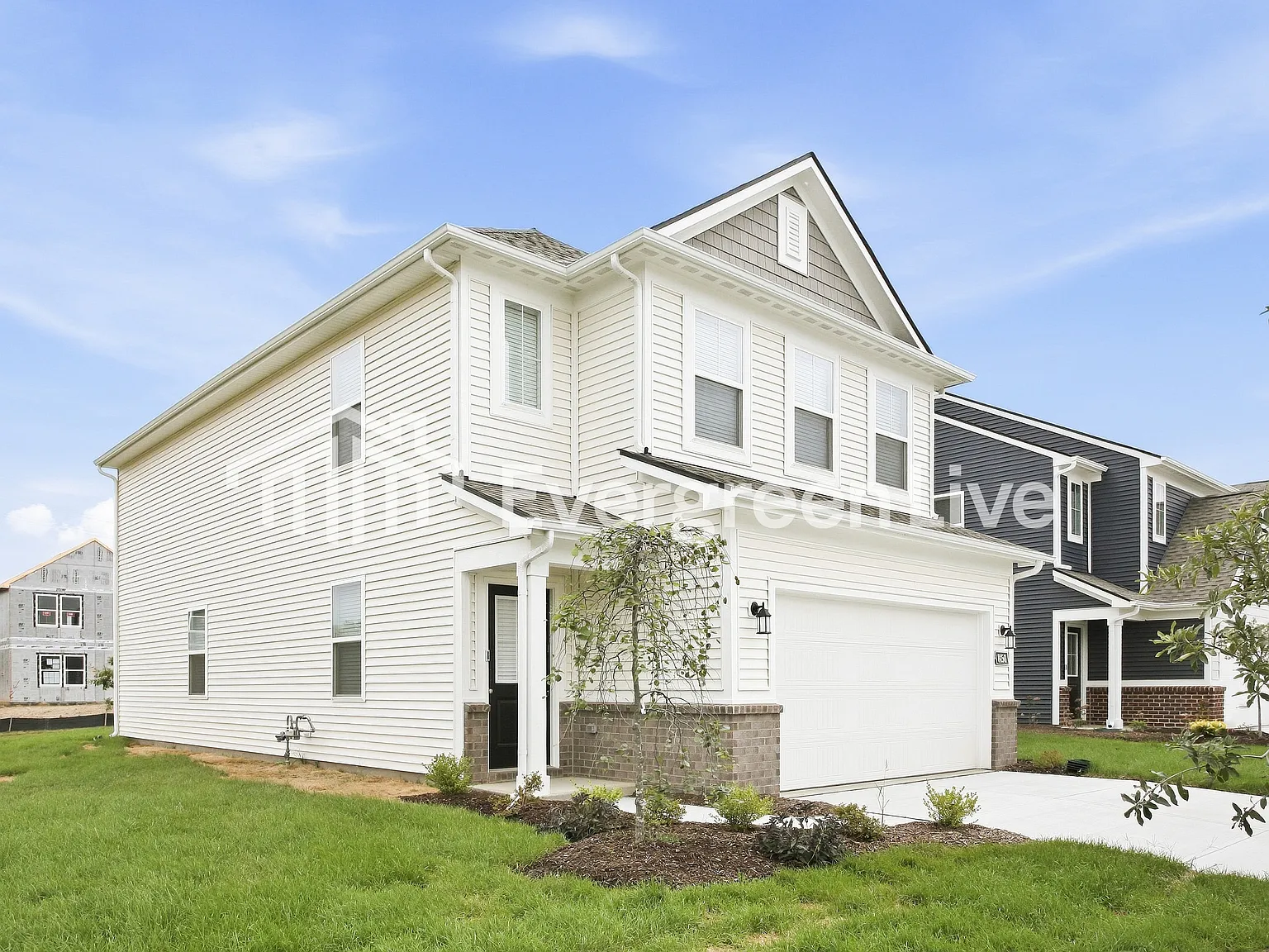 3 bed, 2.5 bath, 1849 sqft, $1,990 — Photo 2