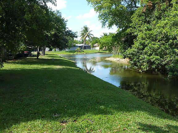 5th image of 4141 NW 114th Ave #0