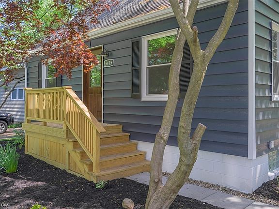 3rd image of 5495 Wellesley Ave