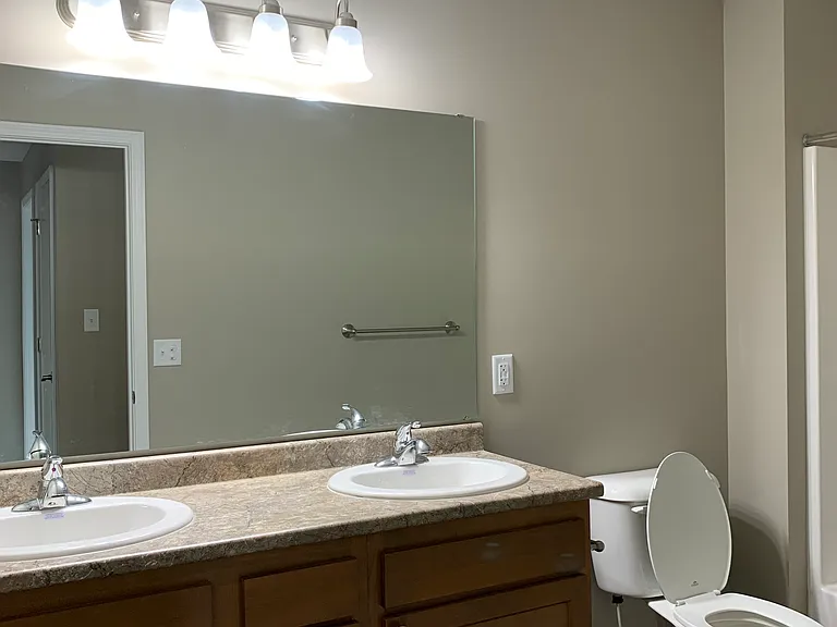 6708 Old Trail Rd #101 — Photo 7