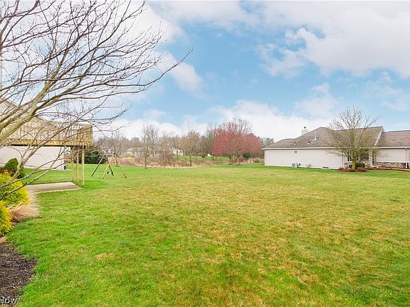3rd image of 1508 Firethorn Ln