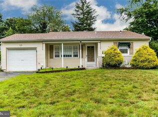 10 Brian Ct, Toms River, NJ 08757