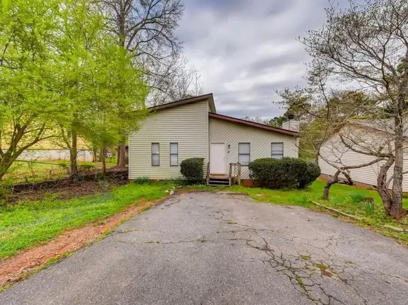 2120 Pinetree Dr, Cumming, GA 30041
