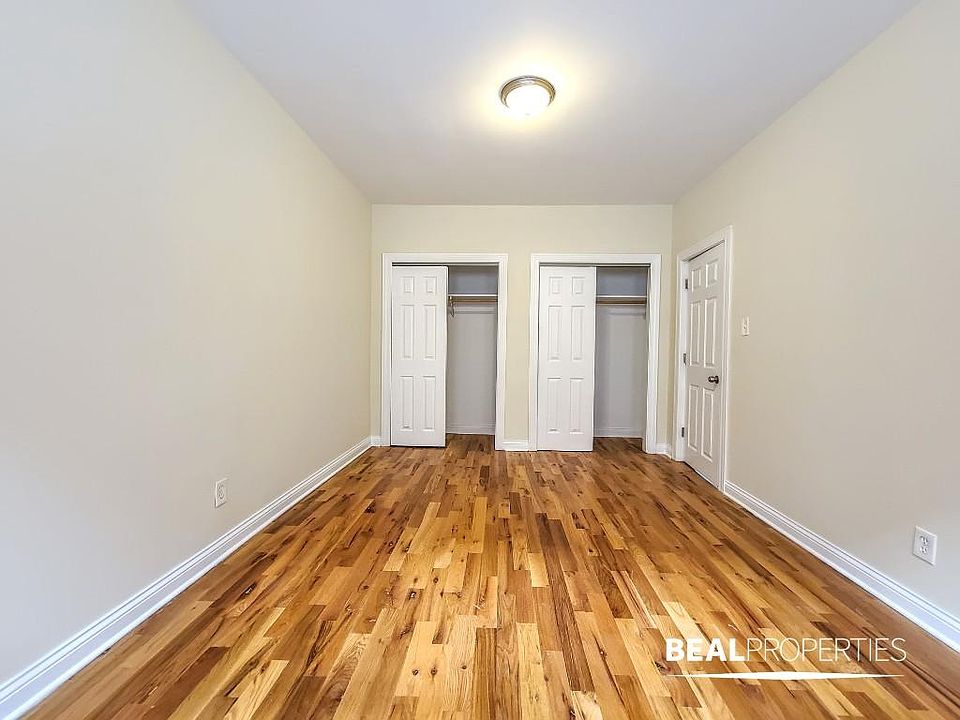1st image of 3943 N Janssen Ave #W1