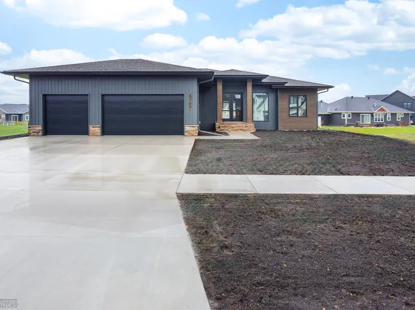 4769 Prairie Pond Xing S, Fargo, ND 58104