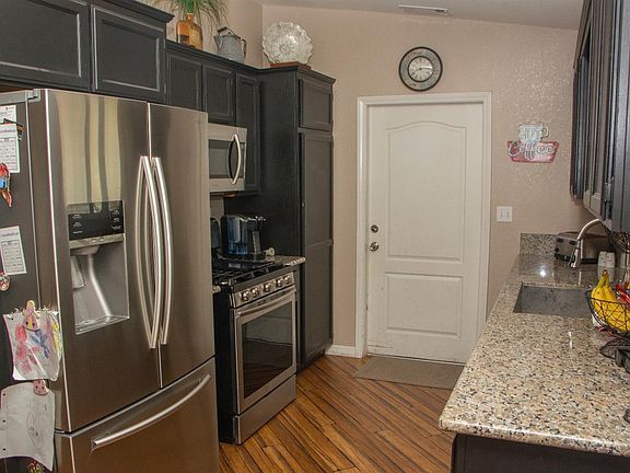 5th image of 9545 Del Mar Ave