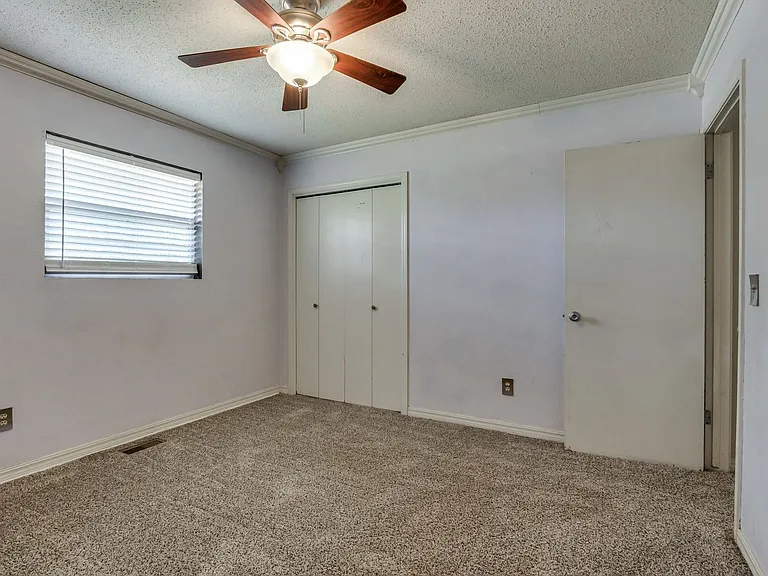 11007 Greystone Ave — Photo 29