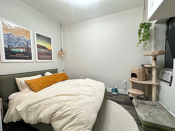 3rd image of 244 Madison St APT 1R