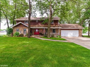 390 S Comet Dr, Braidwood, IL 60408