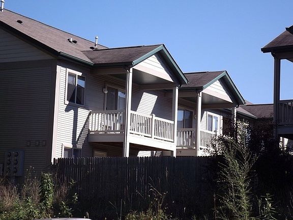 2nd image of 1010 Minns Dr