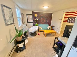 24 Brookes Ave, Burlington, VT 05401