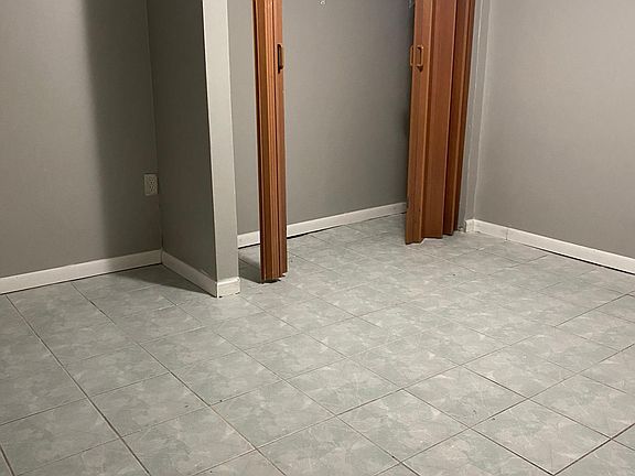 3rd image of 4873 W Wabansia Ave #Basement