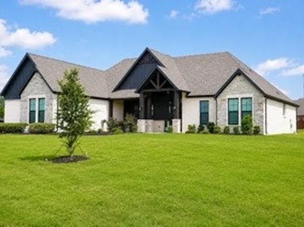 4017 Lagos Dr, Midlothian, TX 76065