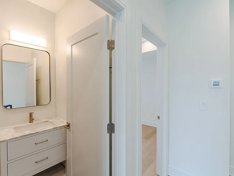 125 South Street — Photo 16