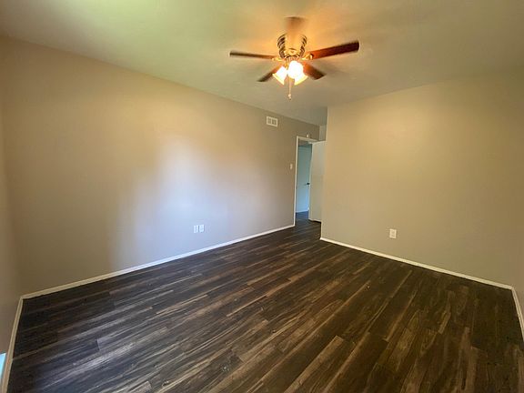 5th image of 4018 Providence Dr
