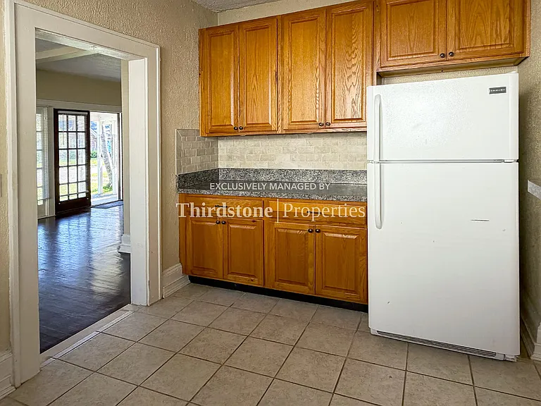 4718 Ramona Blvd — Photo 9
