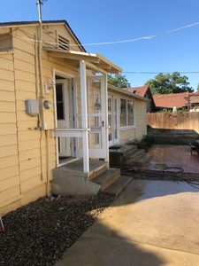 421 E Simpson Ave, Fresno, CA, 93704
