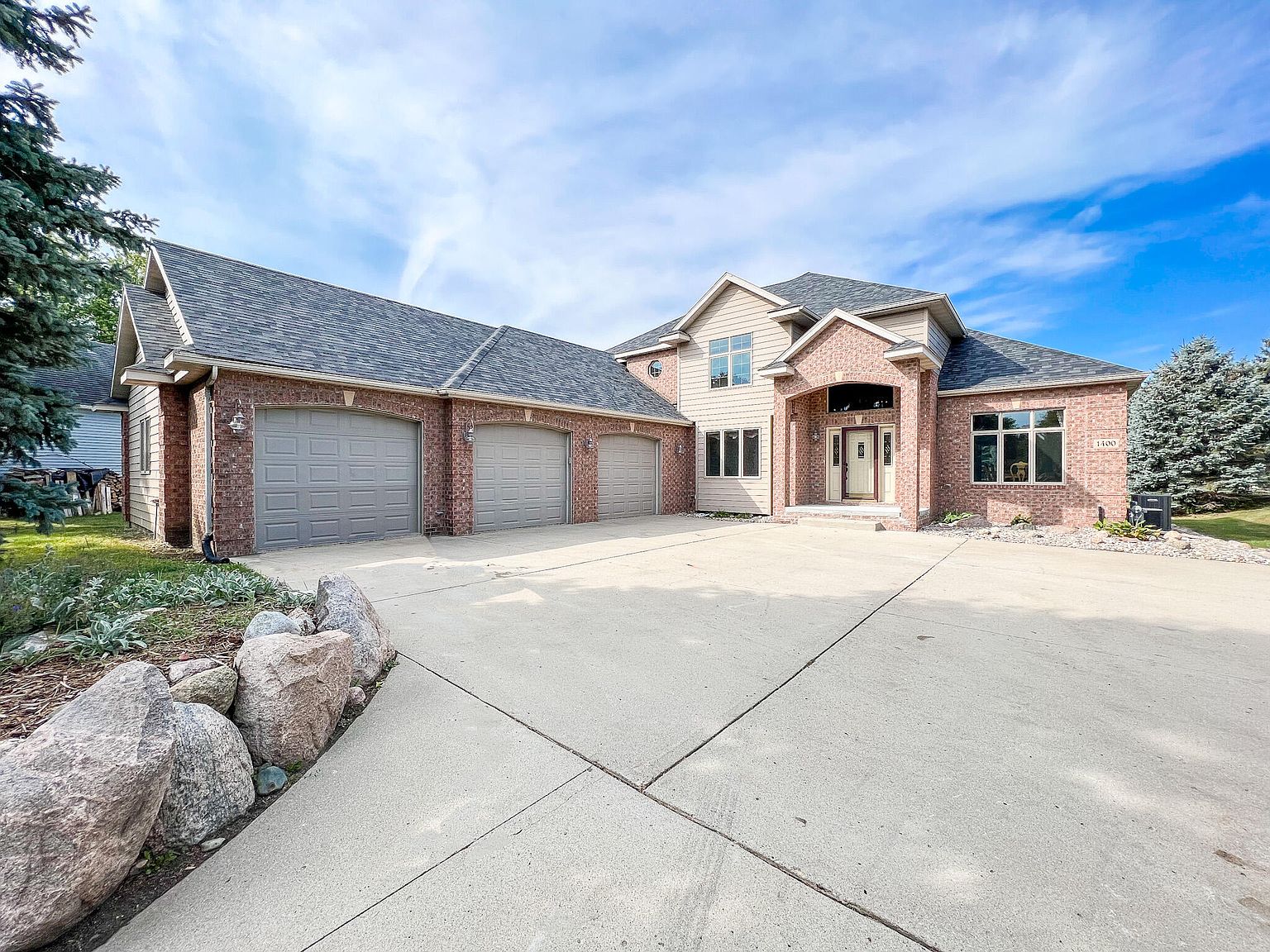 1400 Yellowstone Dr, Brookings, SD 57006 Zillow