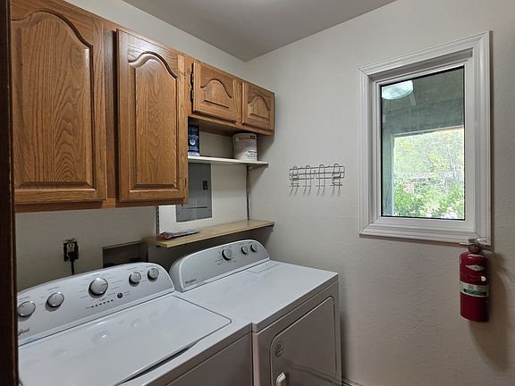 3rd image of 21312 Settlers Dr #A