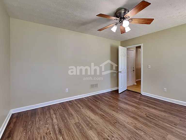 4855 Lake Park Ter — Photo 20
