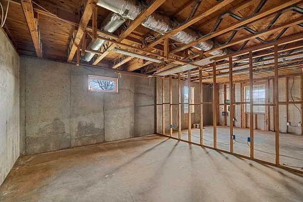 1150 Lee Road 250 — Photo 21