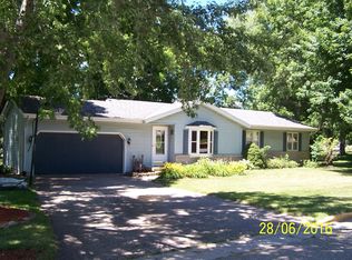 1201 Park St, Baraboo, WI 53913