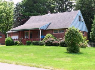 3412 Lynwood Pl, Vestal, NY 13850