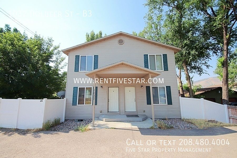 1st image of 1037 Dolbeer St Room B-3
