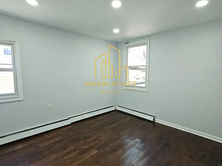 10 Rodwell Ave #11 — Photo 15