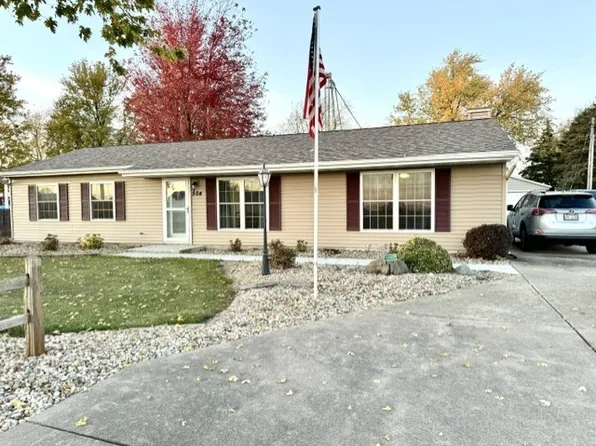 504 E Gridley Rd, Gridley, IL 61744