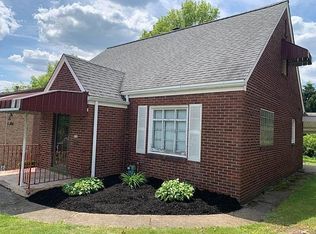 355 North St, Springdale, PA 15144