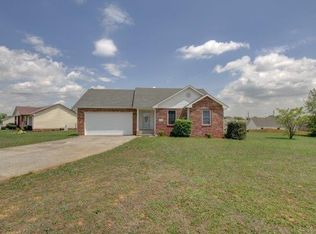 608 Millie Dr, Oak Grove, KY 42262
