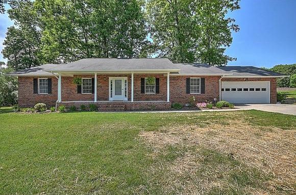 1st image of 1076 Le Amron Dr