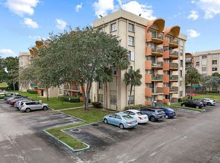 9350 Fontainebleau Blvd APT 211, Miami, FL 33172