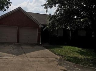 6239 Saint Leonard Dr, Arlington, TX 76001