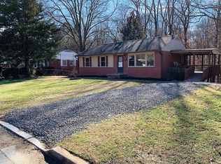 1279 Cloister Dr, Winston Salem, NC 27127