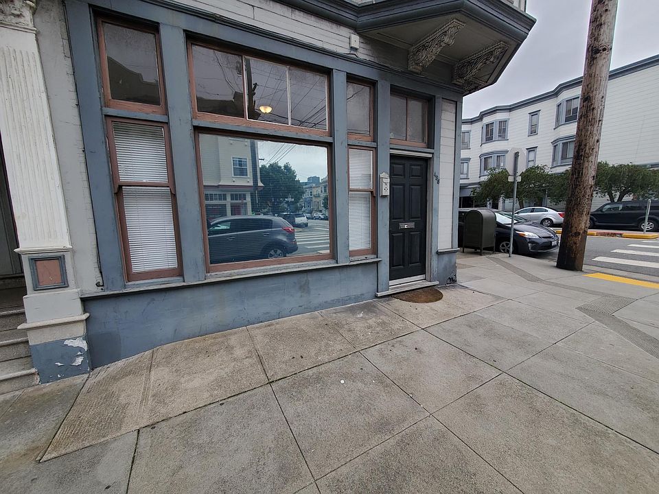Entry/ Living Room Windows