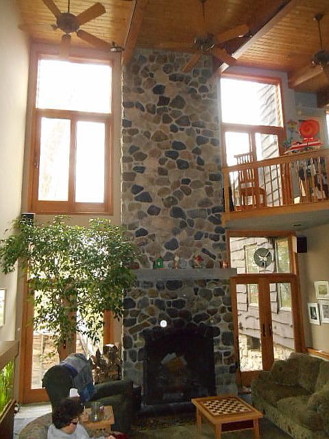 2nd image of 1110 Lakeside Dr E