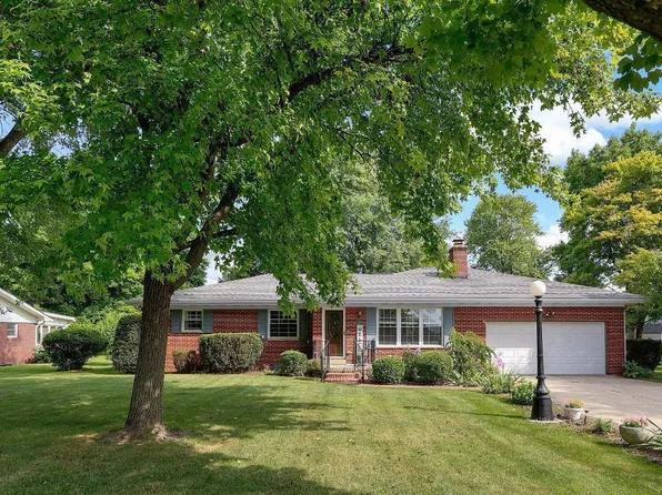 307 E High St, London, OH 43140