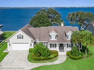 566 Sunset Pointe Dr, Lake Placid, FL 33852