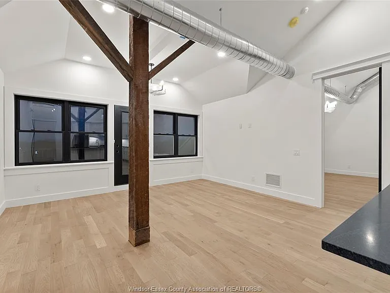 247 Brock St #403 — Photo 11