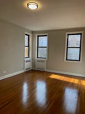 Rented by BSRG Realty | media 9