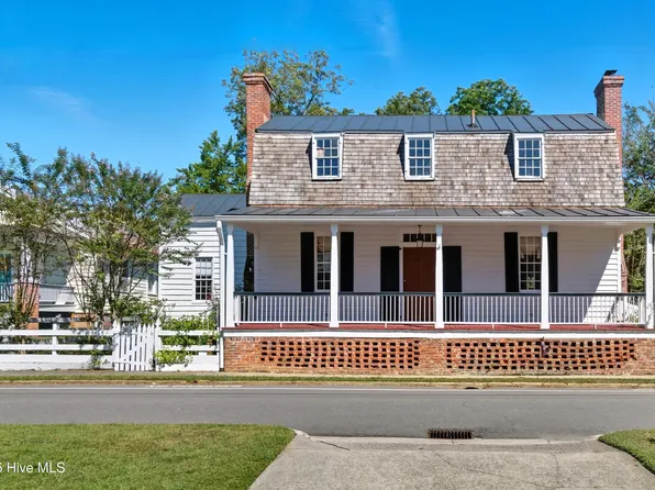 206 W Eden Street, Edenton, NC 27932