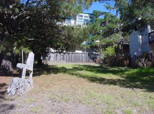 2142 Emmons Rd, Cambria, CA 93428