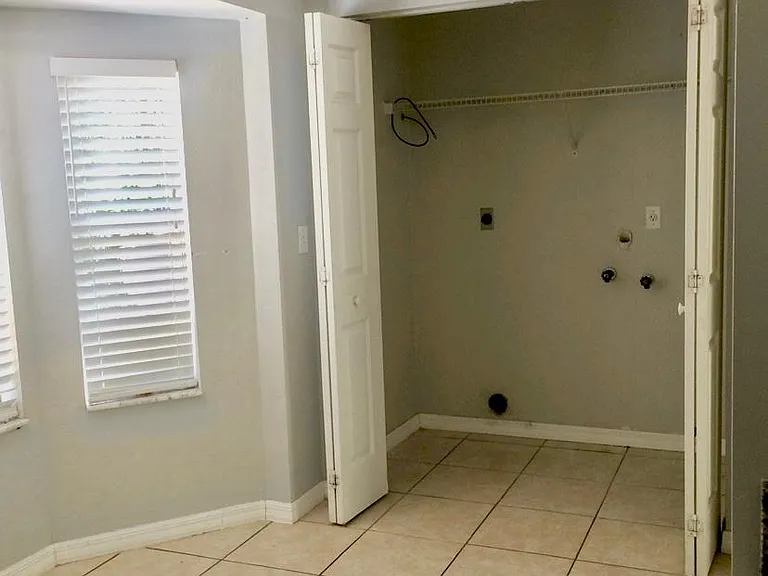 Washer and dryer hook up