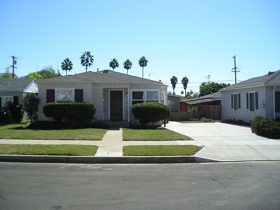 1st image of 851 Tourmaline St