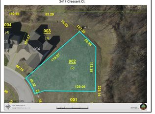 3417 Crescent Ct, Wood River, IL 62095