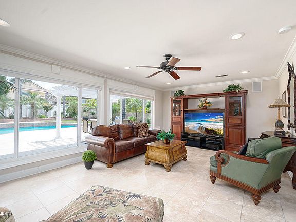 5th image of 31943 Watergate Ct